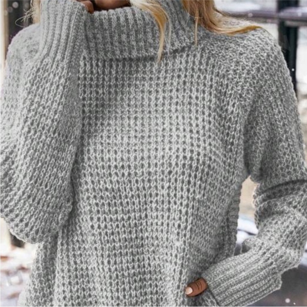 SEVEN SISTERS TURTLENECK SWEATER